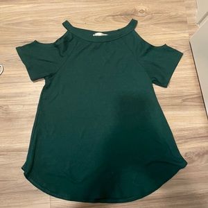 Green shoulder cut out short sleeve shirt